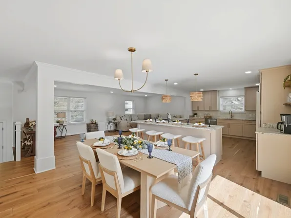 1224 King Arthur Rd, Chattanooga, TN 37421