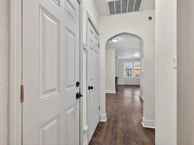 3654-3656 Phillips Pl — Photo 19