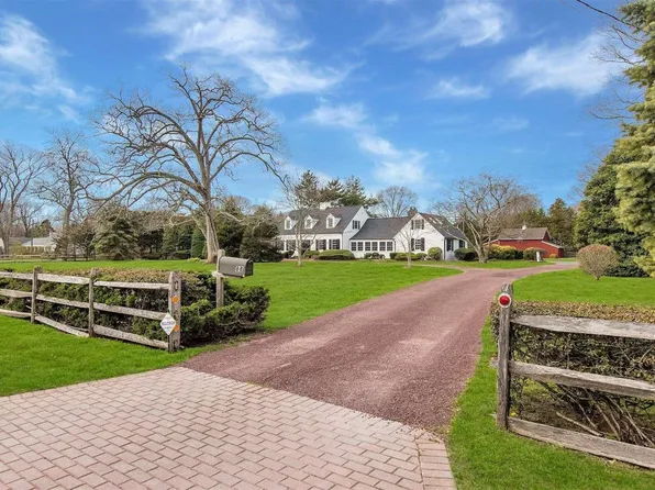 88 Gillette Avenue, Bayport, NY 11705