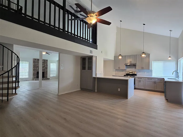 3434 Streamside Ln — Photo 14
