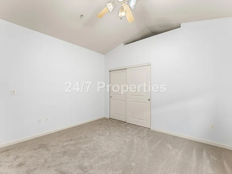1050 SW 170th Ave #201 — Photo 12