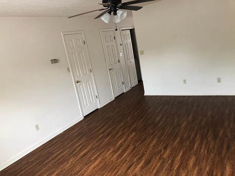 508 N Cross St — Photo 3