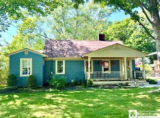 328 E Main St, Fredonia, NY 14063