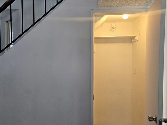 5th image of 1300 Canyon Ct