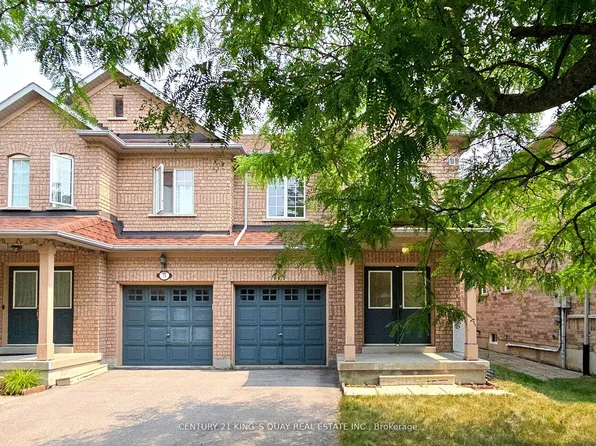 71 Rembrandt Dr, Markham, ON L3R 4W6