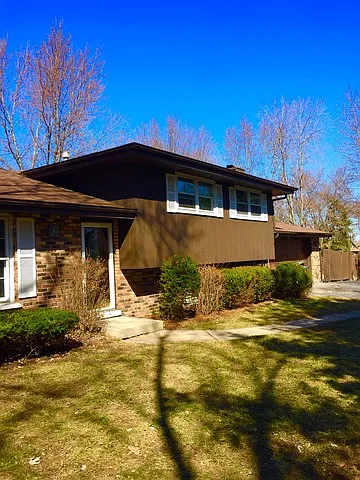 8232 W 100th Pl photo 1