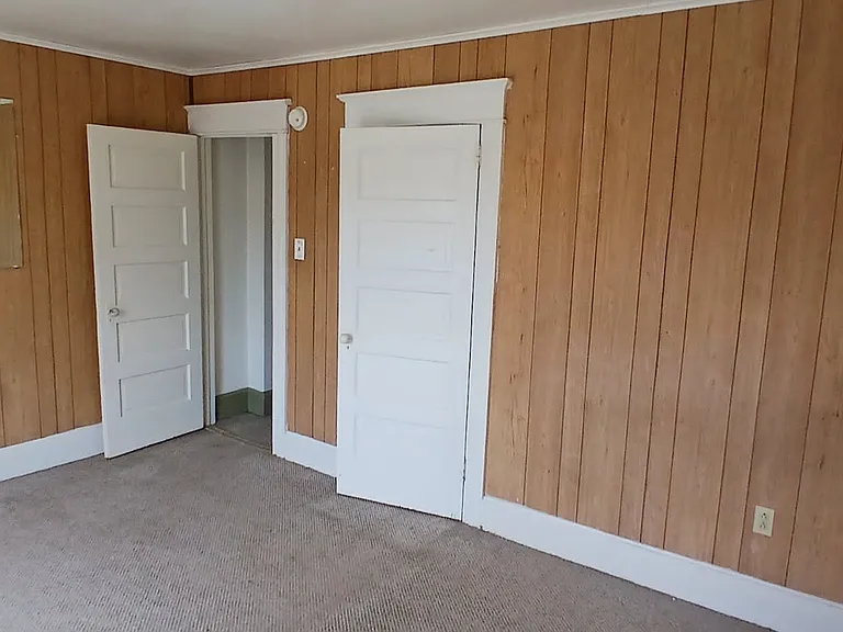 648 Linden Ave — Photo 4