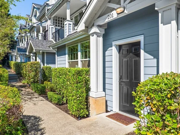 16125 Juanita Woodinville Way NE #201, Bothell, WA 98011