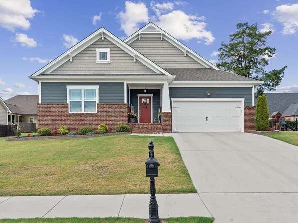 184 Spinnaker Dr, Fort Oglethorpe, GA 30742