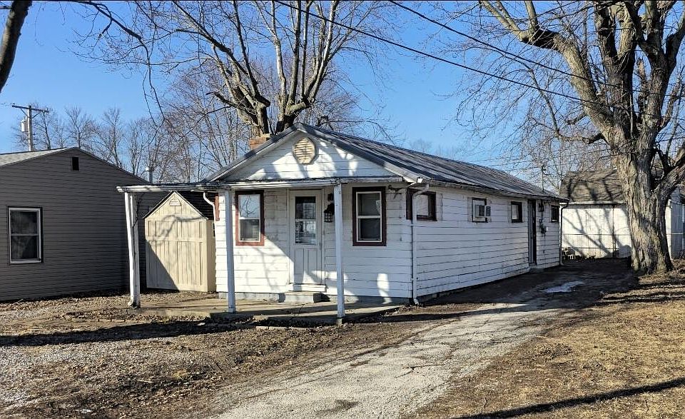 1st image of 105 Orchard Ave