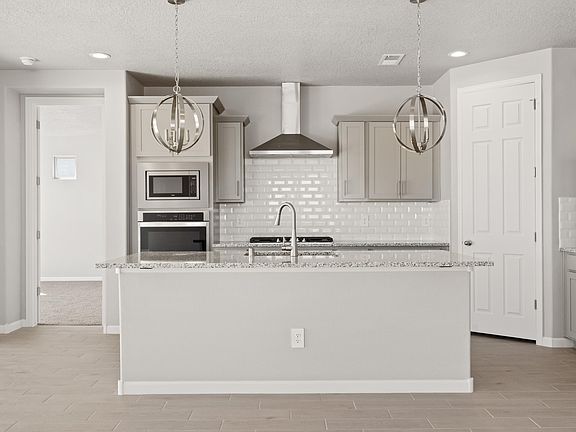 4th image of 9000 Cambrils Dr NW