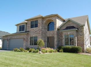 1013 Peregrine Way, Hampshire, IL 60140