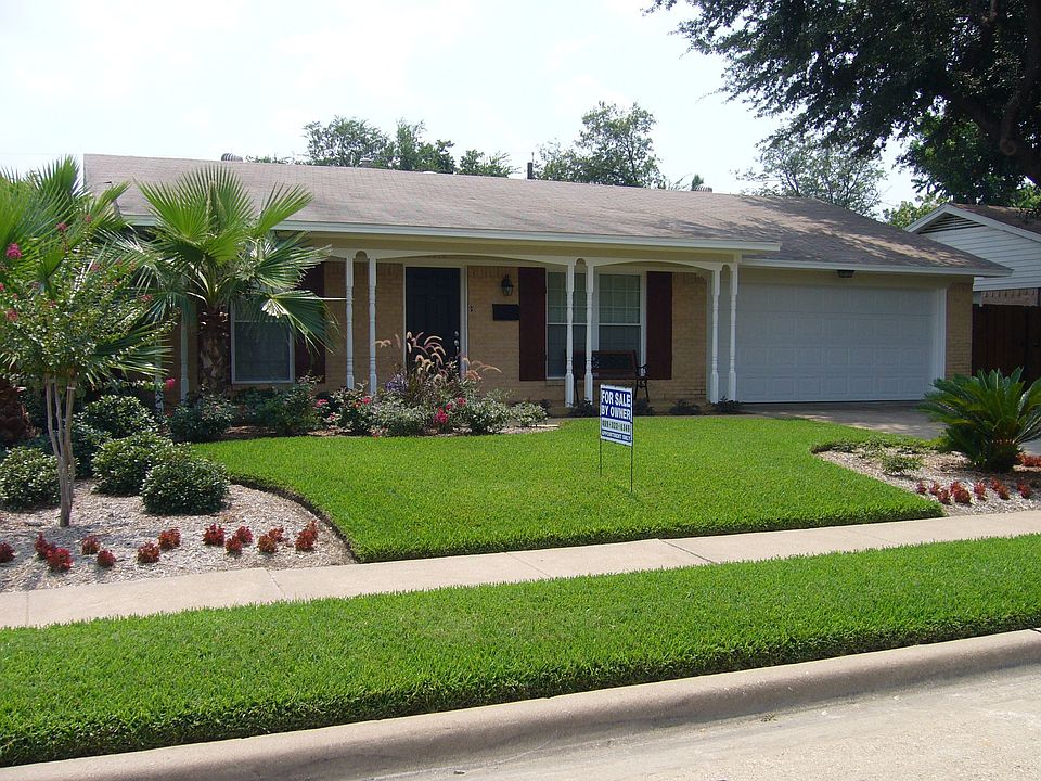 Front Yard View