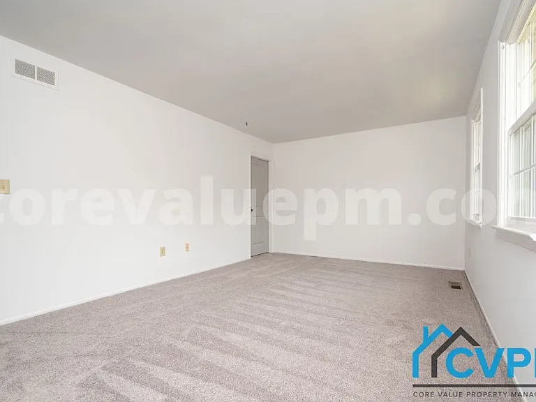 1250 Stonewood Ct — Photo 15