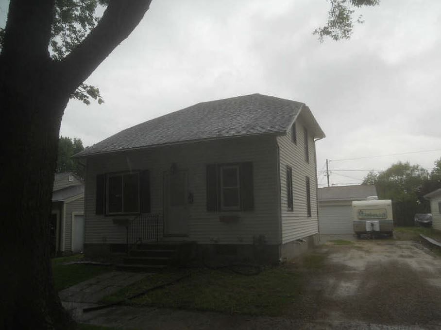 1st image of 221 S Montgomery Ave