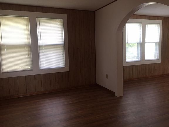 2ND LIVING AREA
