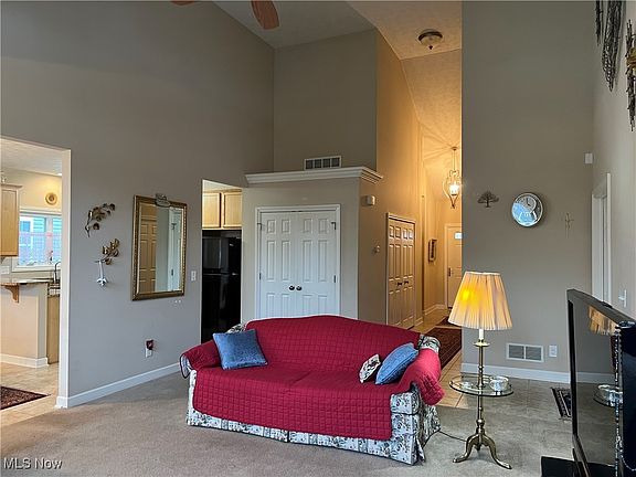 5th image of 8287 Beaumont Dr