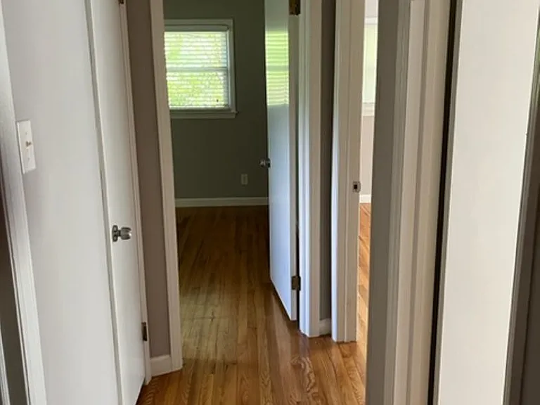 1502 Lafayette Ct — Photo 9
