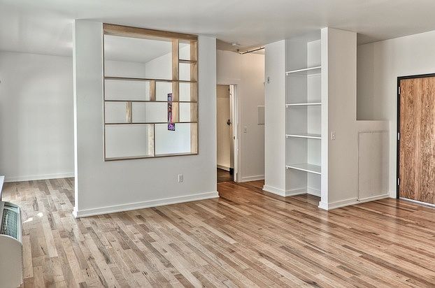 2nd image of 1313 Cuming St APT 403