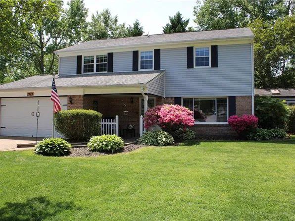 1773 Olympic Dr, Virginia Beach, VA 23453