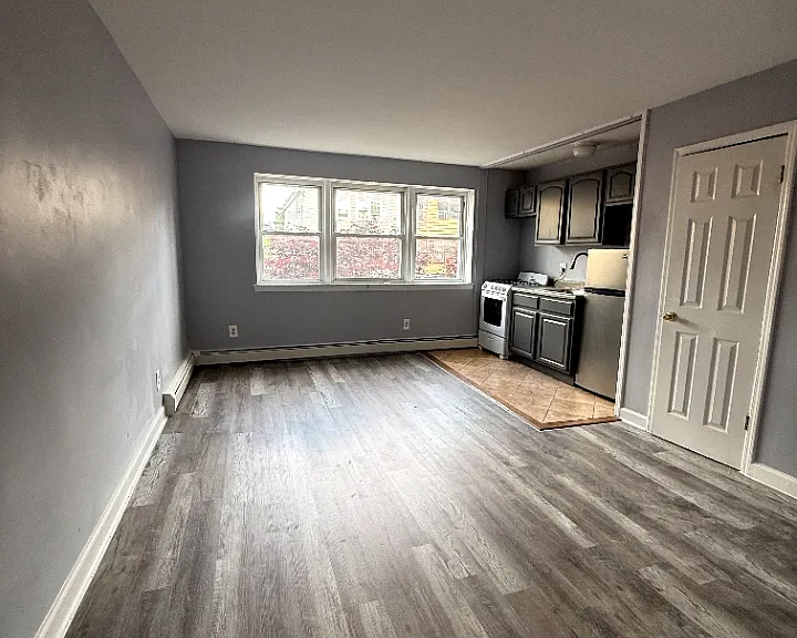 321 Sanford Ave #A1 — Photo 1