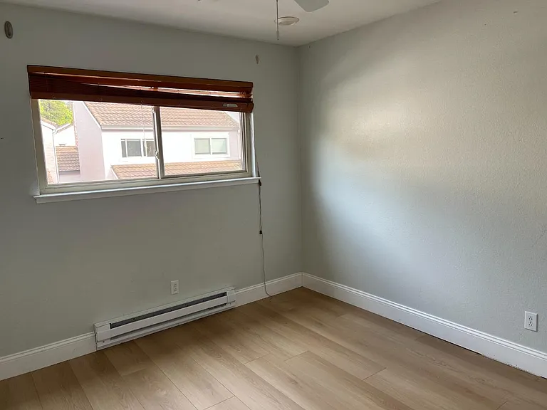2598 Knightsbridge Ln — Photo 12