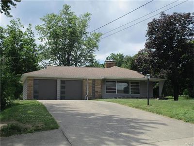 3807 W Ely Rd, Hannibal, MO, 63401