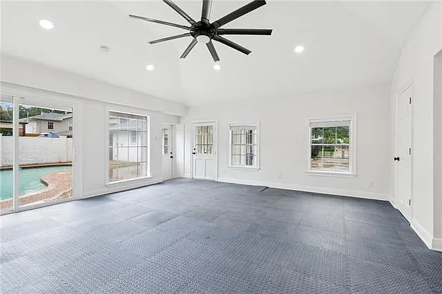 5537 Cherlyn Dr — Photo 31