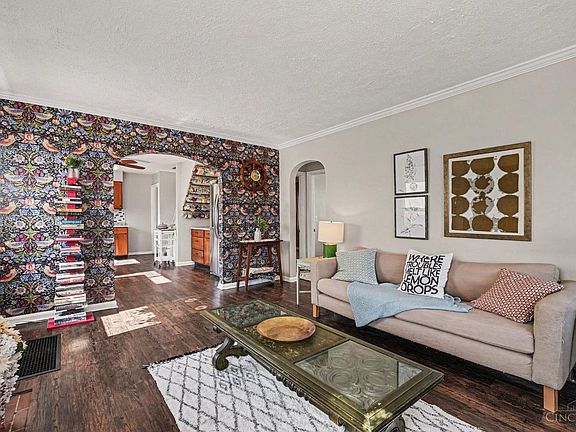 5th image of 7719 Dearborn Ave