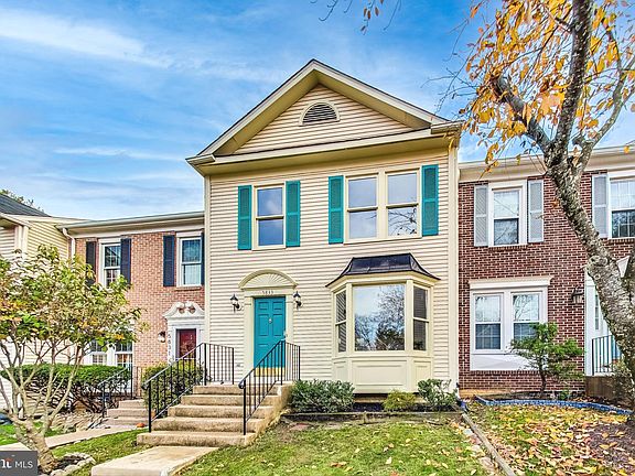 3rd image of 5833 Westwater Ct