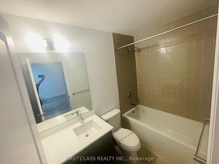 3240 William Coltson Ave #306 — Photo 18
