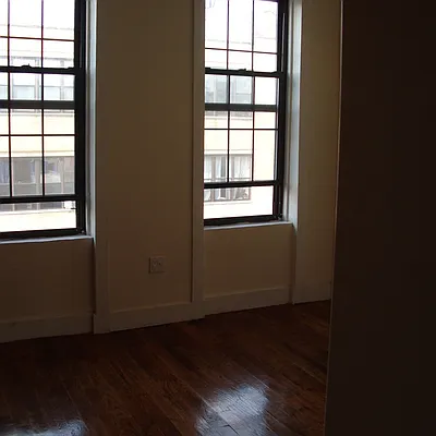 Rented by Nooklyn NYC LLC | media 22