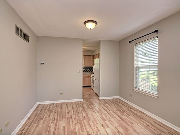 5th image of 1712 Whispering Oaks Dr