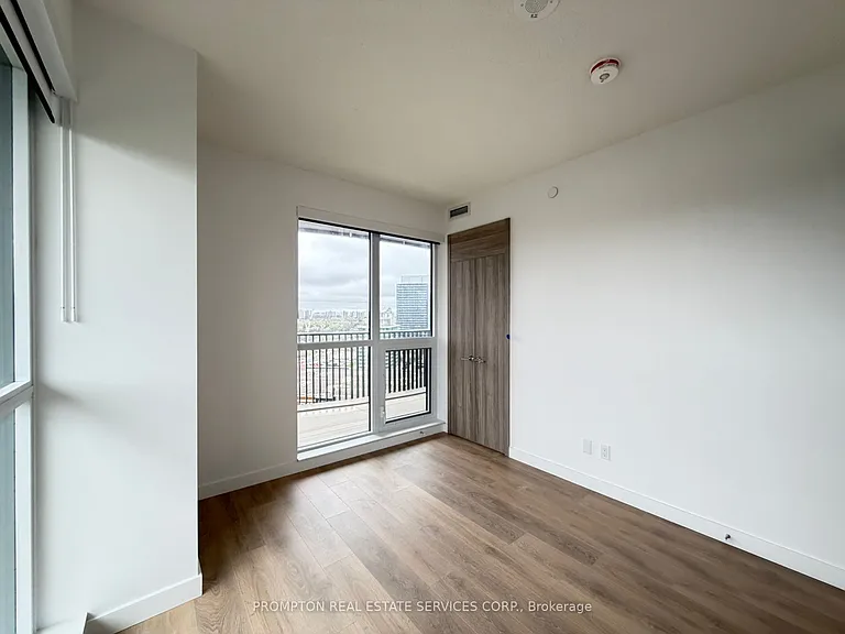 18 Esther Shiner Blvd #1205 — Photo 12