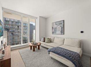 7418 Paulson St #602, Vancouver, BC V6P 0K2