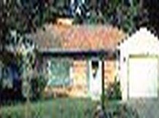 1009 University Ave, Mitchell, SD 57301