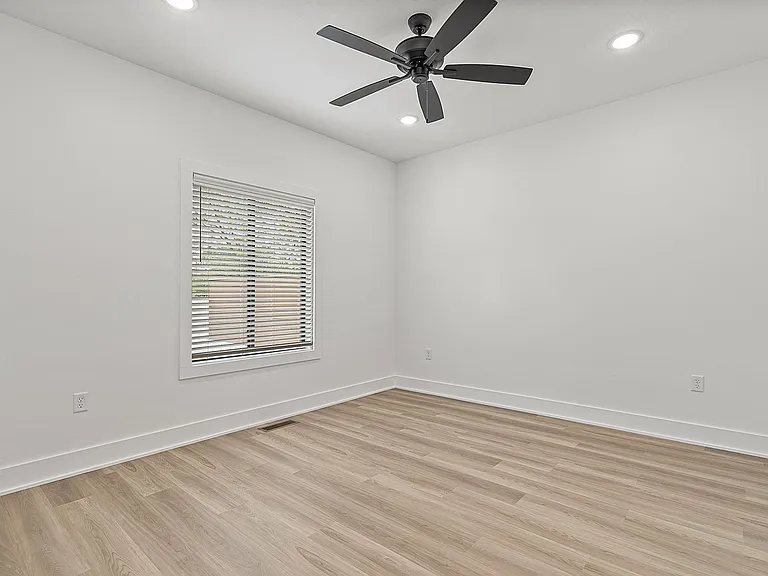 Edge Luxury Townhomes — Photo 39