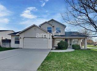 956 S Wild Yucca Ave, Kuna, ID 83634