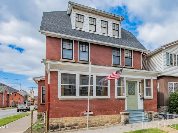 164 8th St, Renovo, PA 17764