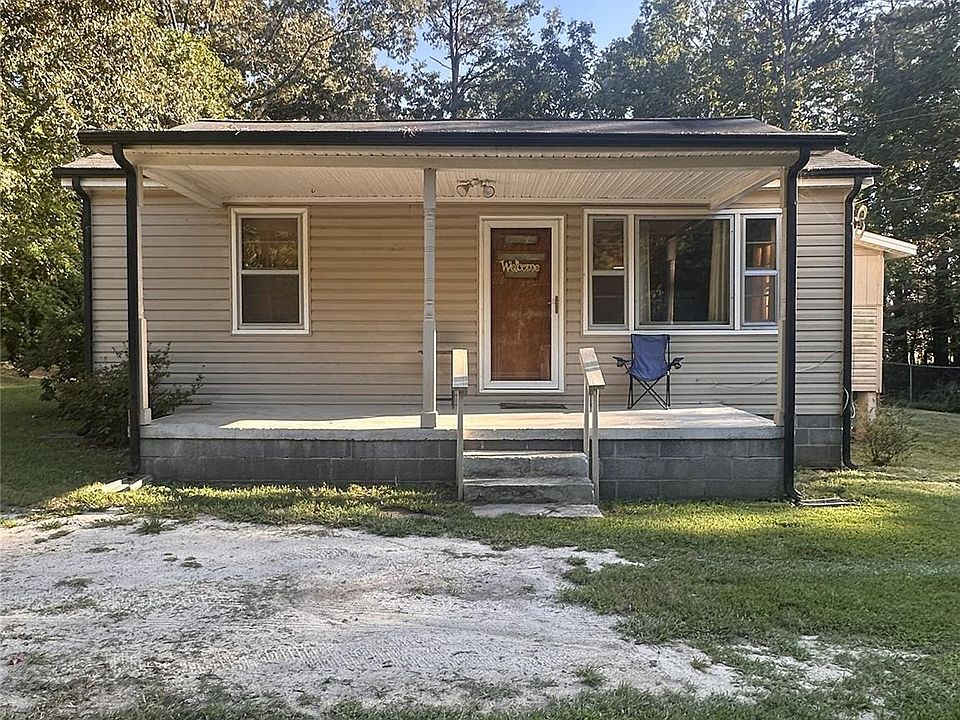 1st image of 107 Vida Ln