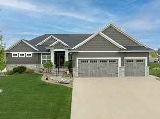 533 Eastview Ave, Marion, IA 52302