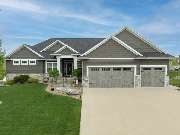 533 Eastview Ave, Marion, IA 52302