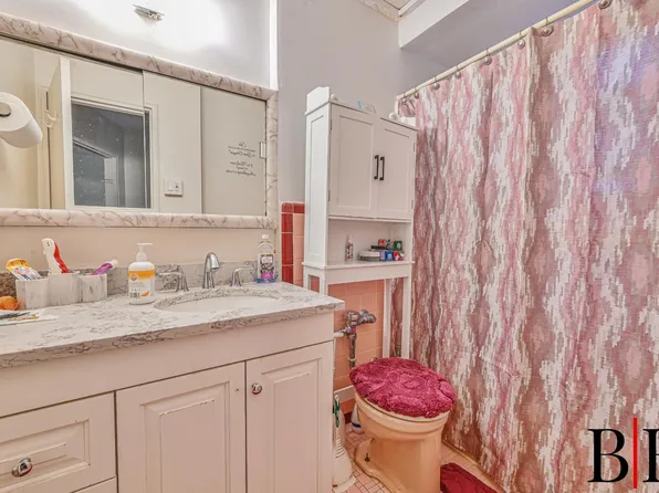 2076 East 63rd Street image 8 of 24