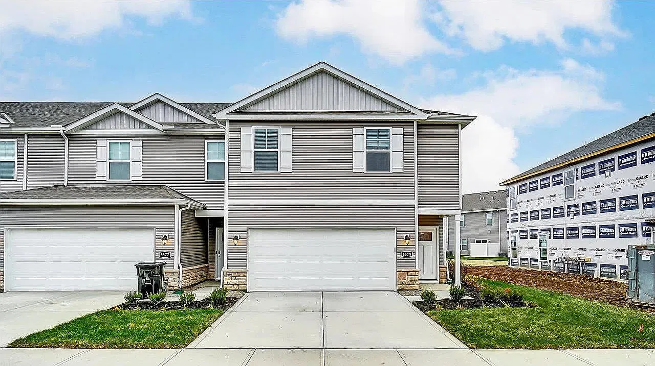 4 bed, 2.5 bath, 1811 sqft, $2,700 — Photo 1