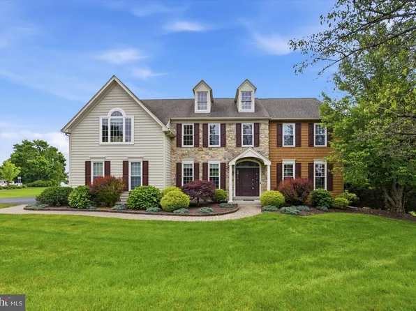 713 Dunmoore Ln, West Chester, PA 19380