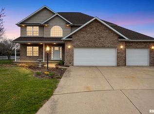 5 Stonecrest Ct, Groveland, IL