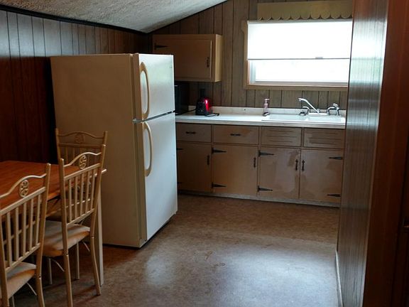 5th image of 700 1/2 Cisler Dr