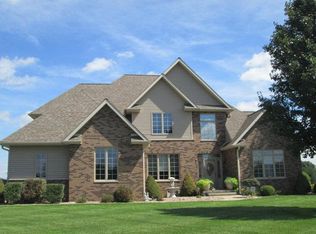 820 Monticello Dr, Burlington, IA 52601