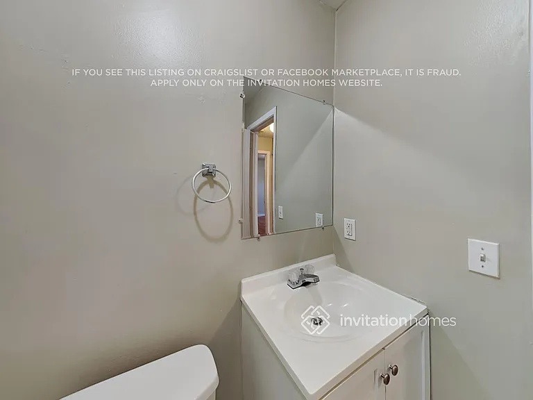 13641 Newport Mnr — Photo 13