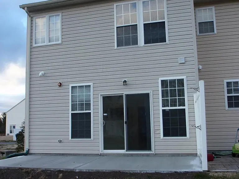 1009 Whispering Ponds Ct — Photo 3